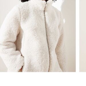 🌼🌼🌼Cozy White Sherpa Jacket by The Loft NWT 🌼🌼🌼🌼🌼🌼🌼🌼🌼🌼🌼🌼